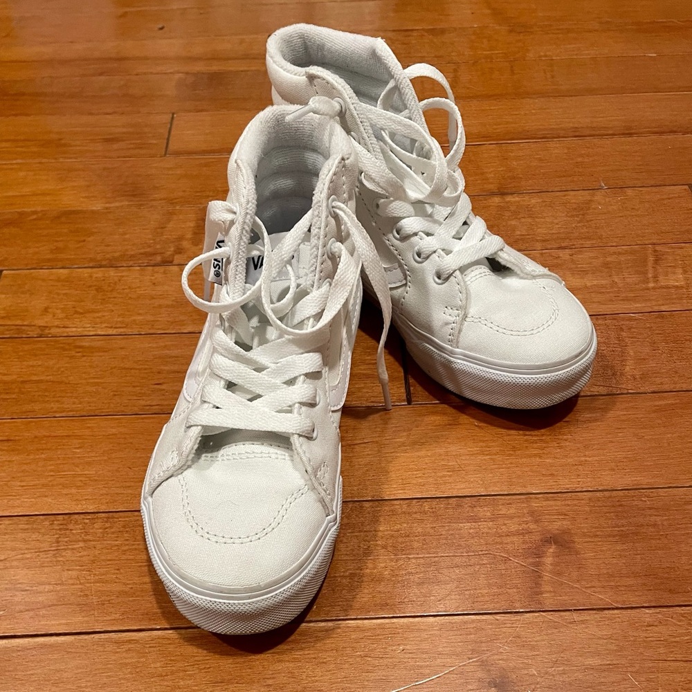 Used- Like New Girls Vans